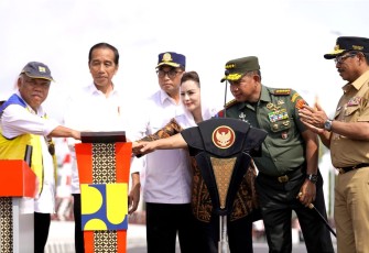Panglima TNI saat Dampingi Presiden RI Resmikan Tiga Jembatan di Jawa Tengah