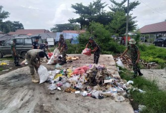 Pembersihan sampah di wilayah 