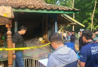 TKP pembunuhan sadis di dusun Tekap desa Pandan kecamatan Omben, Kabupaten Sampang, Senin (15/1)