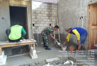 Bantu bangun rumah warga desa binaan 