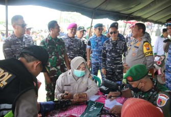 Baksos Kesehatan Bulan Bakti TNI-Polri di Ngawi, Jum'at (2/2)