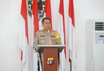 Kapolda Kalteng Irjen Pol Drs Djoko Poerwanto