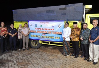 Gus Halim ini saat Pemberangkatan Ekspor Perdana Anggrek ke Taiwan di Griya Anggrek Singosari, Malang, Jawa Timur pada Senin (19/2/2024) malam.