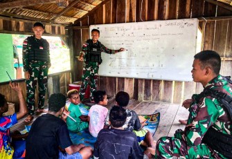 Bimbel satgas Yonif 310/KK di perbatasan 