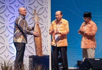 MenkopUKM Teten Masduki saat membuka Inacraft 2024 di JCC Jakarta, Rabu (28/2)