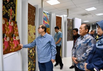 SeskemenkopUKM Arif Rahman Hakim