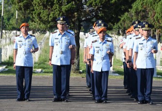 TNI AU Bakorda Bandung Ziarah Rombongan 