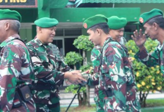 Dandim 1001/HSU-BLG Letkol Kav Gunantyo Ady Wiryawan saat halalbihalal, Senin (22/4)