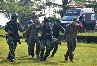 Latihan Evakuasi Medis Udara RECONEX 2024 di Sukabumi, Sabtu (27/4)