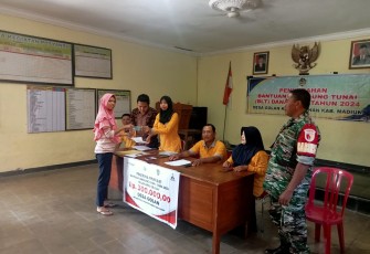 Pendampingan penyaluran bantuan BLT DD warga wilayah binaan