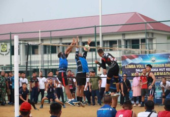 Pertandingan Bola Voli Prajurit Koarmada III 