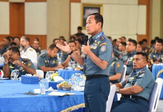 Pangkolinlamil Laksda TNI Hudiarto Krisno Utomo 