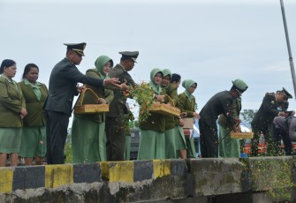 Dandim 1710/Mimika Pimpin Ziarah Rombongan 