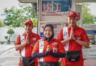 Ilustrasi personel SPBU Pertamina 