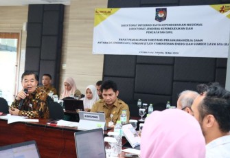 Dirjen Dukcapil Teguh Setyabudi 