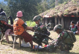 Pelayanan kesehatan sambangi honai masyarakat 