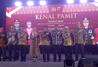 Penuh Harus dan Suka Cita Dalam Acara Kenal Pamit Kapolres Indramayu 