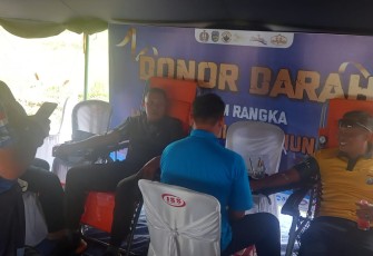 Donor darah di Lanal Pacitan 