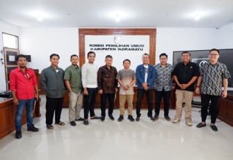 Penyerahan Berita Acara KPU Indramayu