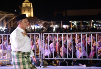 Ribuan Masyarakat Karimun Hadiri Tablig Akbar Maulid Nabi dengan Gubernur Ansar Ahmad 