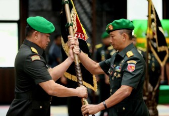 Kasad Jenderal TNI Maruli Simanjuntak saat sertijab Danpussenarmed 