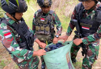 Penyelundupan ball press di perbatasan 