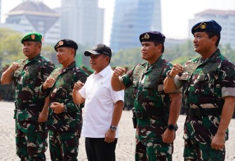 Panglima TNI Terima Alpalhankam dari Kementerian Pertahanan 