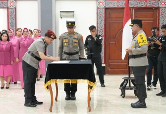 Kapolda Sumatera Utara Lantik Kapolrestabes Medan.