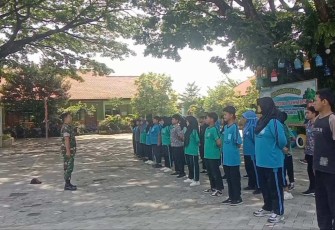 Berikan materi wasbang siswa di wilayah desa binaan 