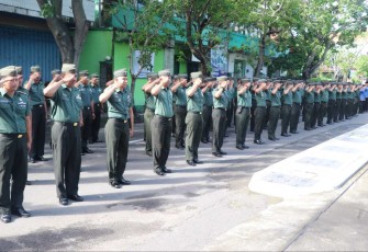 Upacara peringatan Hari Bela Negara prajurit Kodim 0807/Tulungagung 