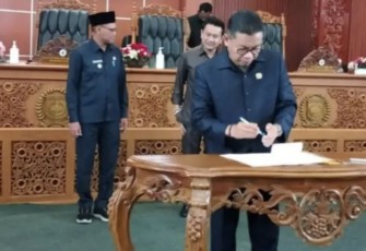Wakil Wali Kota Depok Imam Budi Hartono 