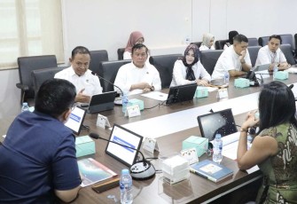 Wamen ATR/BPN Raja Juli Antoni menerima audiensi Wamen BUMN di Jakarta 