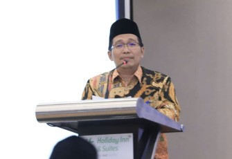 Direktur Pemberdayaan Zakat dan Wakaf Kemenag Waryono Abdul Ghofur 