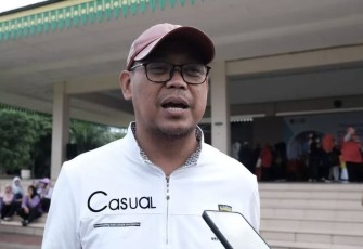 Wakil Wali Kota Depok Imam Budi Hartono saat memberikan keterangan 