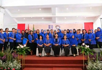 Poto Bersama DWP Kanwil Sumut Ketika Menggelar Pertemuan Rutin