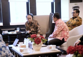 Menkop Budi Arie Setiadi saat menerima pengurus Inkopdit di Jakarta, Selasa (10/12)