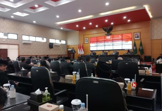 Jubir Pembahas Propemperda DPRD Kota Blitar Dedik Sampaikan Hasil Pembahasan Propemperda