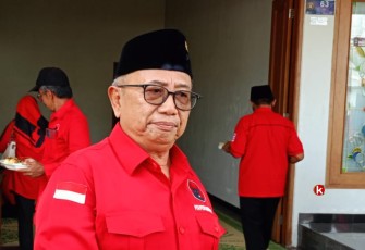 Ketua DPC PDIP Kabupaten Blitar, Rijanto. (Foto : Faisal NR / Klikwarta.com)