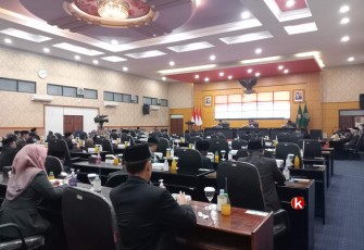 Rapat Paripurna DPRD Kota Blitar, Selasa 13 Agustus 2024. (Foto : Faisal NR / Klikwarta.com)