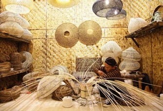 Pelaku UMKM kerajinan tangan 