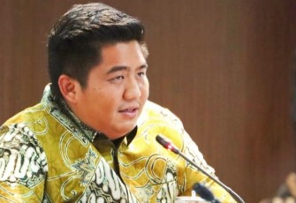 Bupati Bintan Roby Kurniawan
