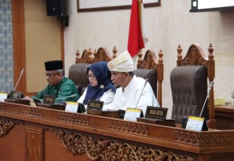 DPRD Kota Batam Bahas Ranperda Tatib