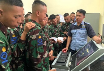 Siswa Pusdiklek Kodiklatal Dalami Sistem Navigasi