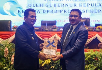 Gubernur Ansar Sampaikan LKPJ Kepala Daerah Provinsi Kepri Tahun 2023 Kepada DPRD