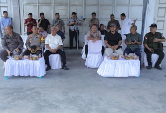 Bupati Asahan Lepas Distribusi Logistik Pemilu Tahun 2024