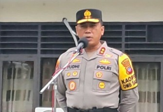 Kapolda Sulut Irjen Pol Yudhiawan saat memimpin apel personil Polres Bitung