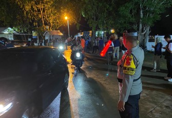 Kapolres Bintan saat Pantau Arus Balik Hingga Dini Hari