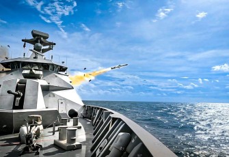 Penembakkan Rudal Exocet MM-40 B3 dari Kapal Perang KRI R.E. Martadinata (KRI REM)-331