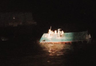 Pasca aksi penyelamatan Anak Buah Kapal (ABK) KLM. Alinza III yang tenggelam di Perairan Tanjung Datuk, Kepulauan Riau, Sabtu (13/1). 