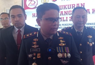 Kapolres Indramayu M. Fahri Siregar saat diwawancarai awak media setelah acara Bhayangkara Ke-78 di Pendopo Indramayu.